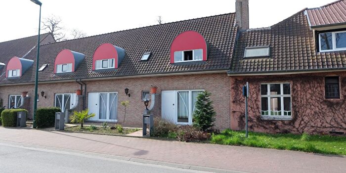 Maison 1 pièce à louer à Poekedorpstraat, Poeke