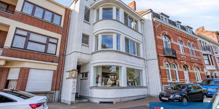SintMaternuswal, Tongeren - Maison 7 pièces à vendre