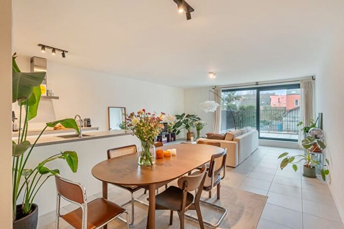 Maastrichtersteenweg, HASSELT : Appartement 2 pièces à vendre