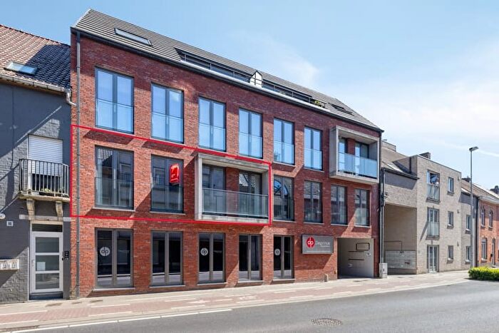 Appartement 10 pièces à Ieperstraat, à vendre