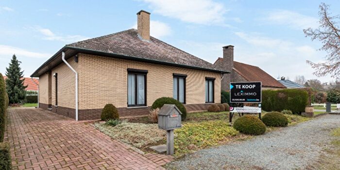 Maison 3 pièces à vendre à Steenweg op Waarloos, Reet