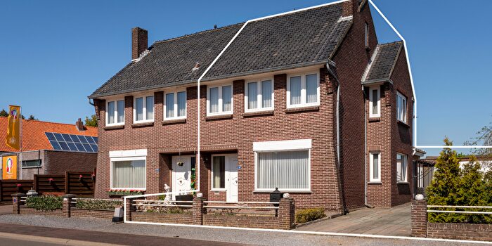 Maison 4 pièces à Hellingstraat, Lanaken, à vendre