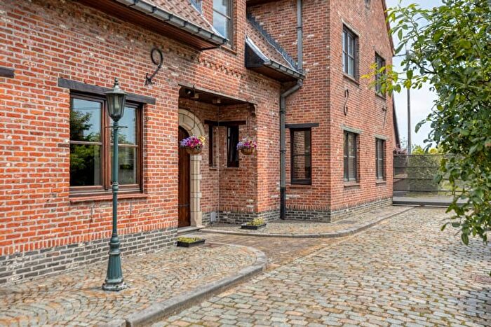 Maison 4 pièces à Middelstraat, MERCHTEM, à vendre