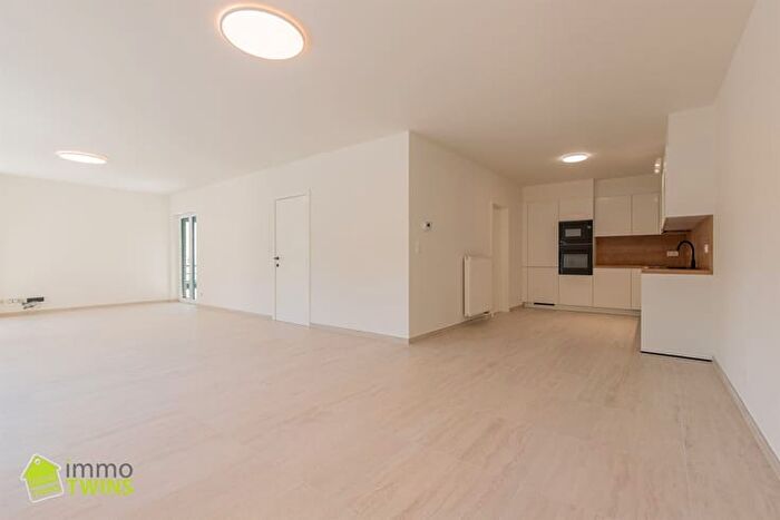 Appartement 2 pièces à Gentsesteenweg A, DENDERMONDE, à vendre