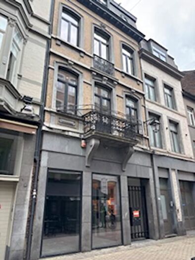 Appartement 4 pièces à louer à Rue Du Mouton Blanc, Liège