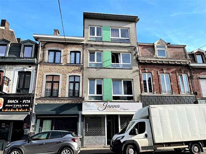 Maison 5 pièces à Rue de la Station, JEMEPPESURMEUSE, à vendre