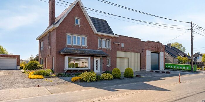 Maison 3 pièces à vendre à Grijspeerdstraat, Hooglede