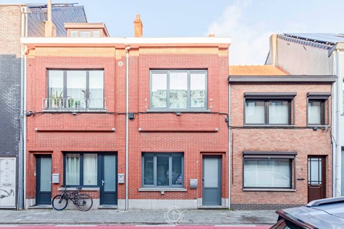 Brugsken, SintNiklaas : Maison 8 pièces à vendre