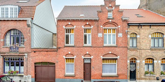 BrugseMettenstraat, SintKruis : Maison 5 pièces à vendre