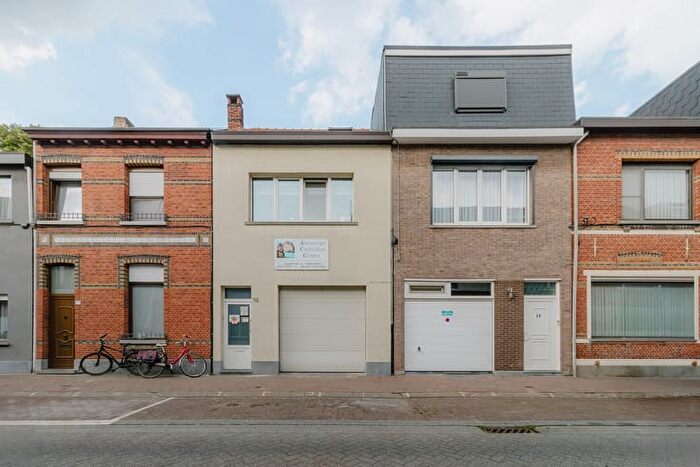 Annuntiatenstraat, Merksem : Maison 3 pièces à vendre