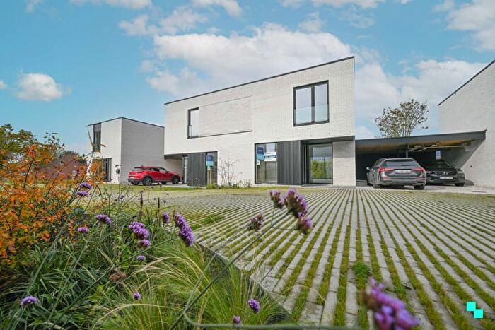 Maria van Bourgondiëstraat LOT, Izegem : Maison 12 pièces à vendre