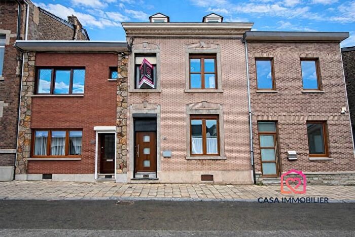 Maison 8 pièces à Rue Paquay, Seraing, à vendre