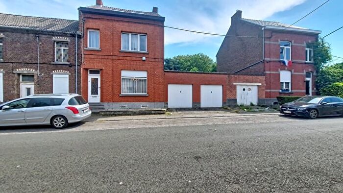 rue de la Limite, LA BOUVERIE : Maison 3 pièces à vendre